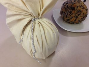 How to use Calico for traditional boiled Christmas pudding